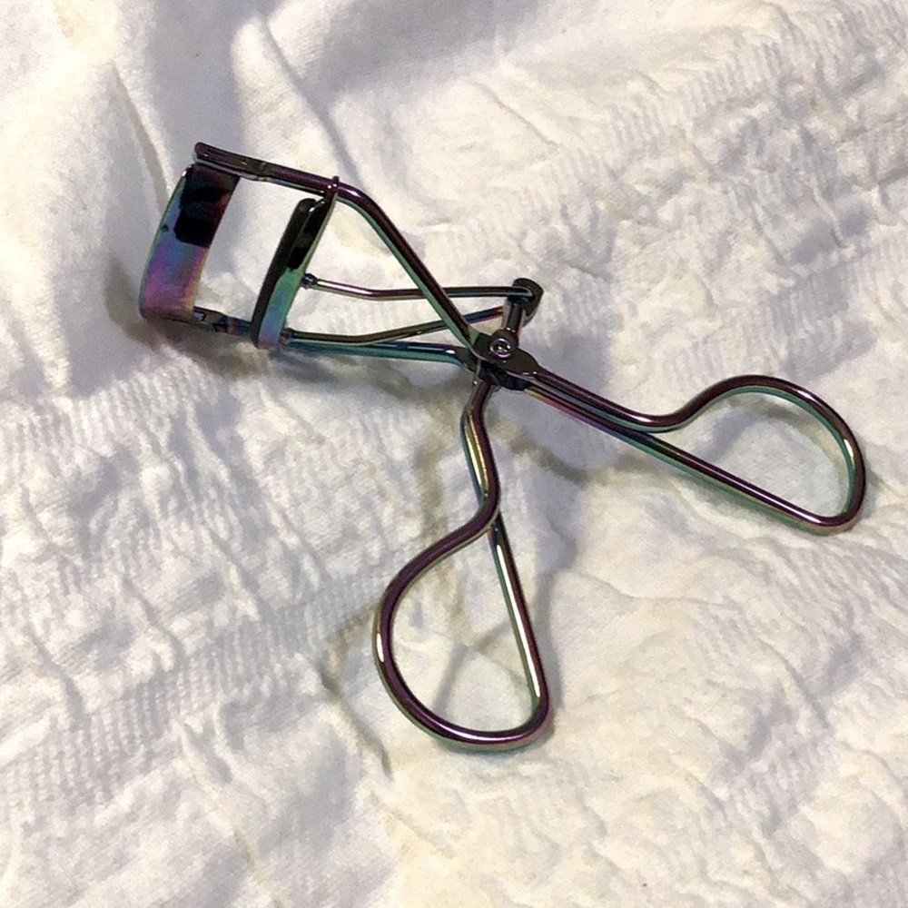 PUR eyelash curler